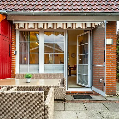 Von Manderley Greetsiel